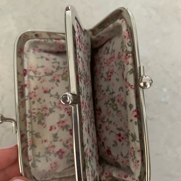 Anna Sui Coin Purse/Wallet - Picture 3 of 5